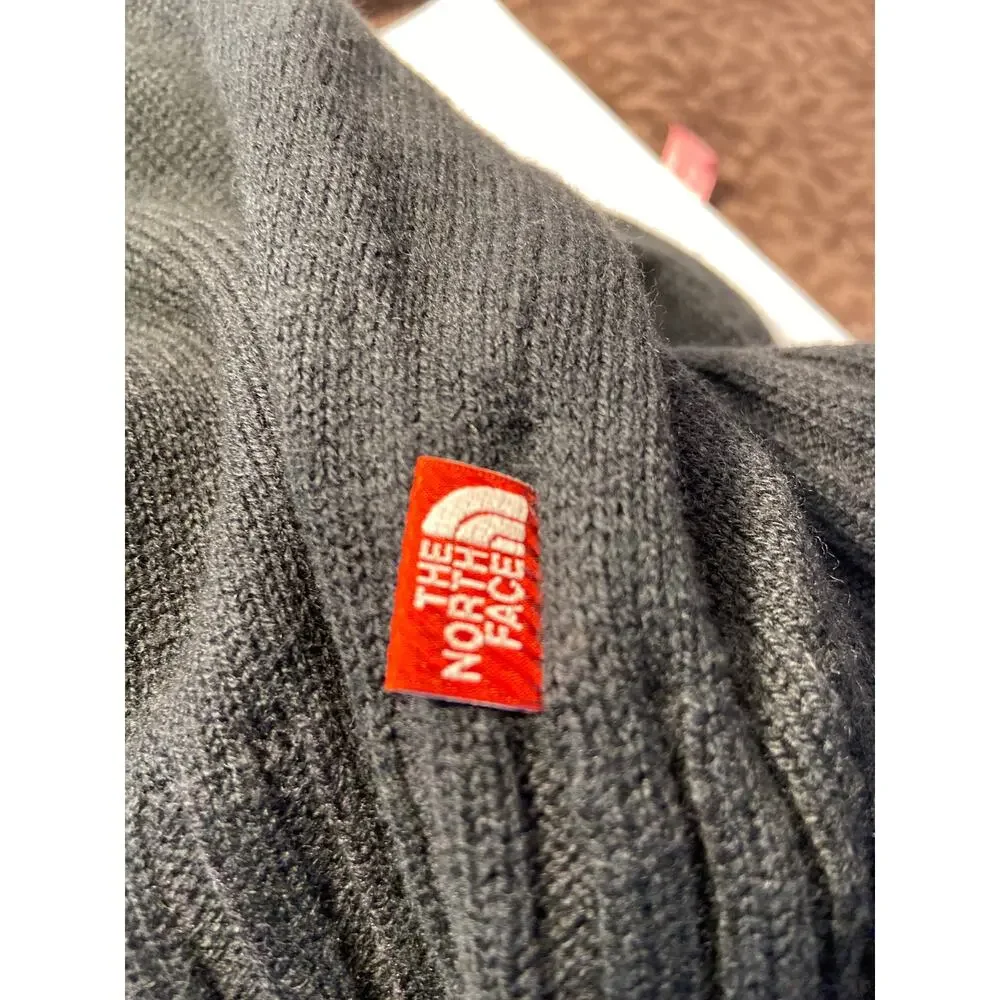 The North Face Men's sweater‎